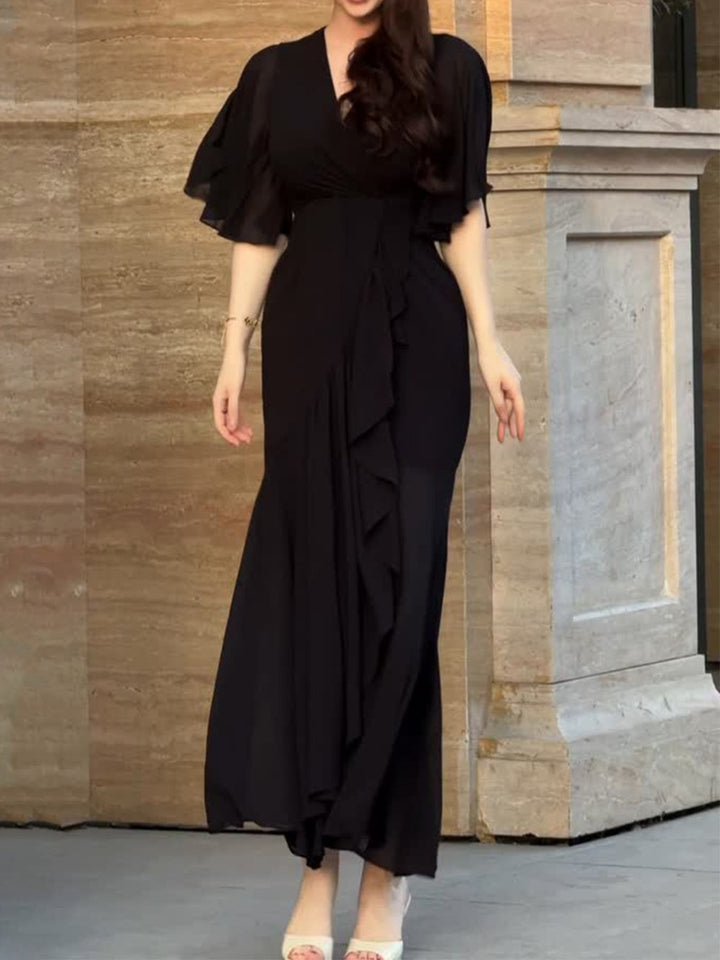 Madison™ | Retro V-neck trumpet sleeve printed dress