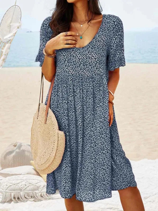 Daisy | Women's Ditsy Floral V-Neck Short Sleeve Smock Dress