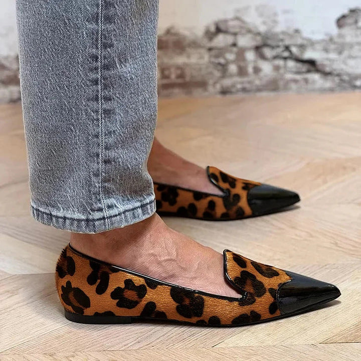 Indi™ | Animal Print Flats