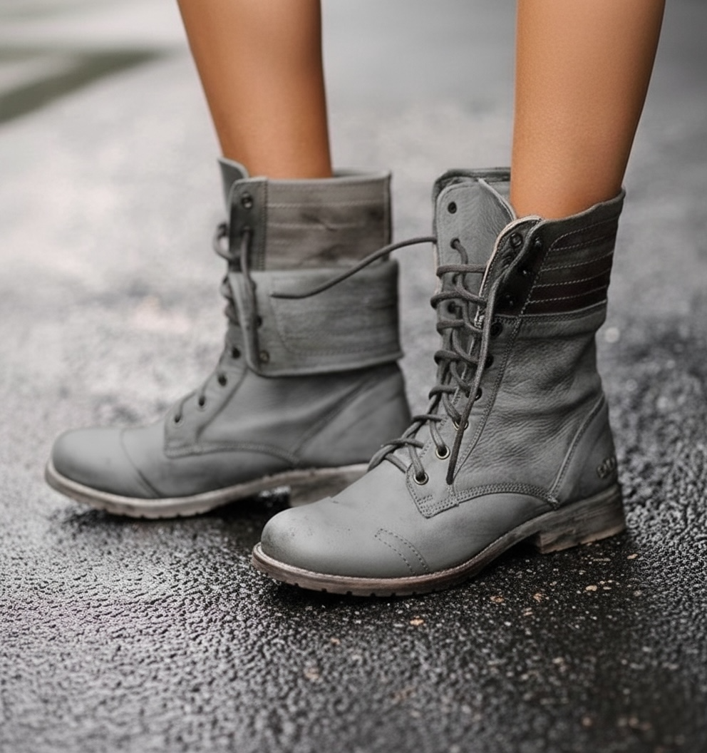 Rowena™ | Women’s Vintage Lace-Up Boots