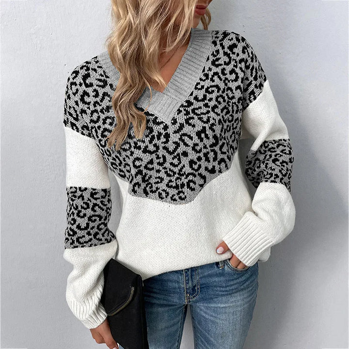 Gabriela™ | Elegant V-neck Sweater Leopard