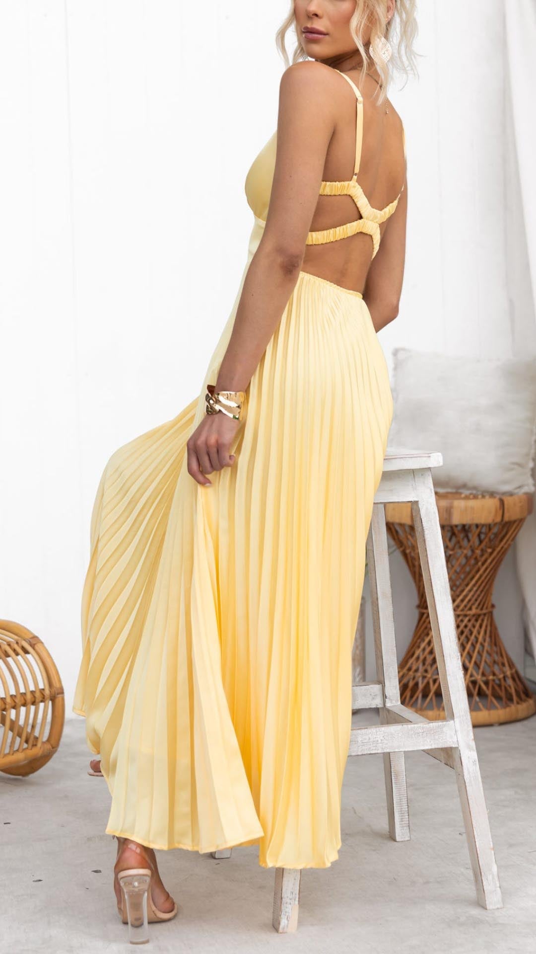 Eileen™ | Pleated V-Neck Maxi Dress