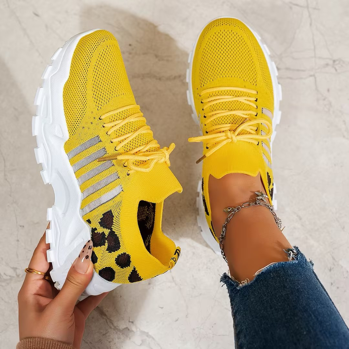 Nova | Women's Chunky Sole Mesh Lace-Up Walking Sneakers