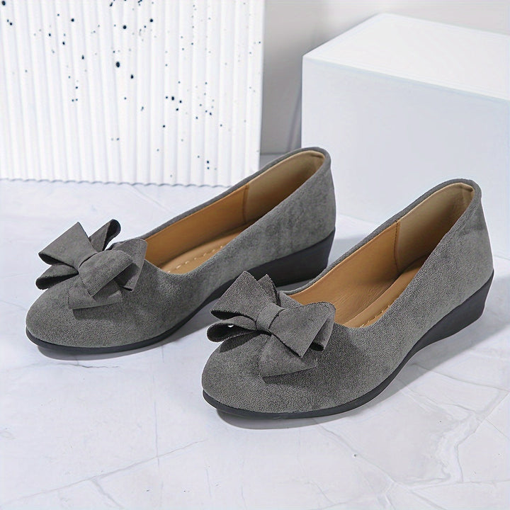 Bella | Women's Bow Detail Round Toe Ballet Flats Slip-On