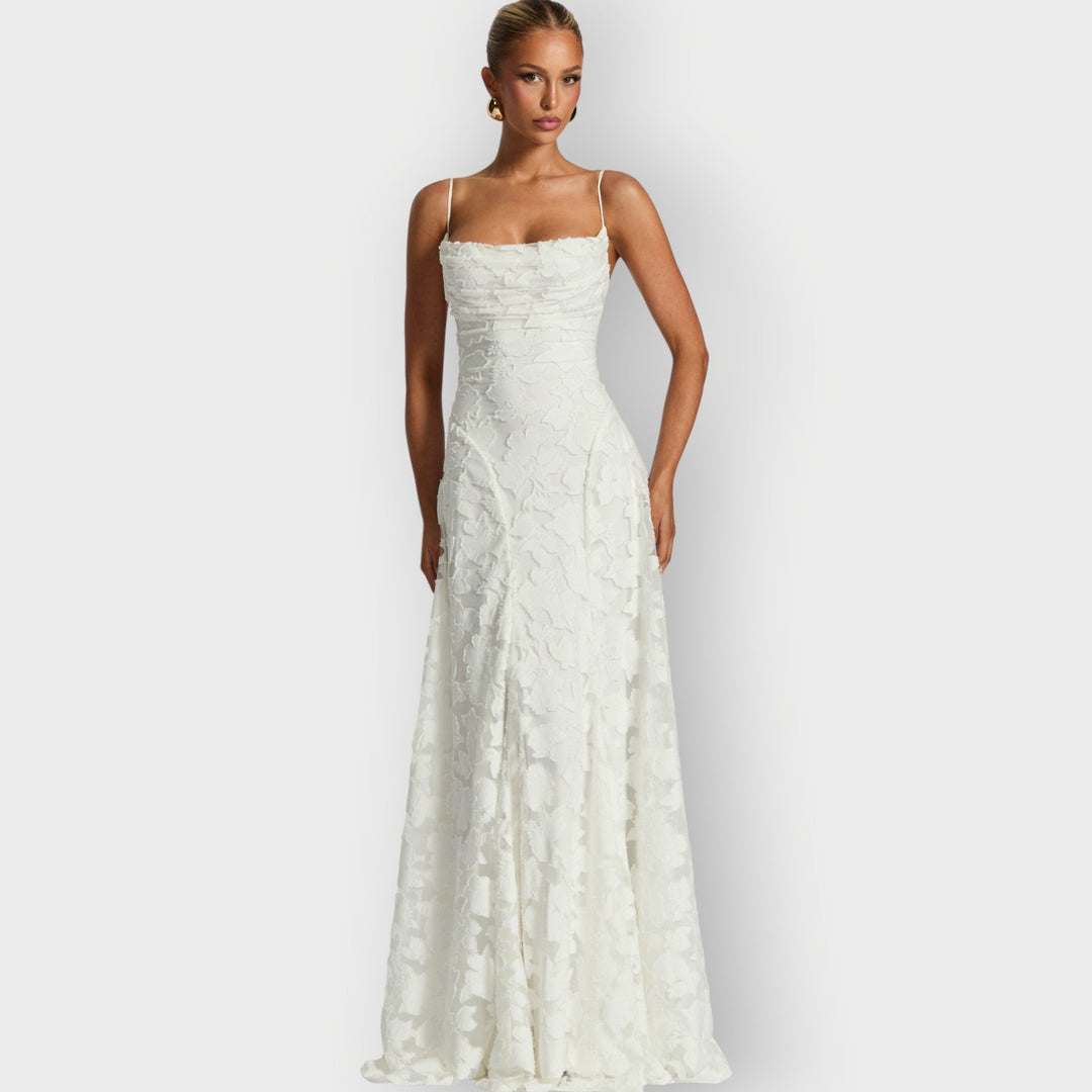 Camryn™ | Elegant Strapless Velvet Gown