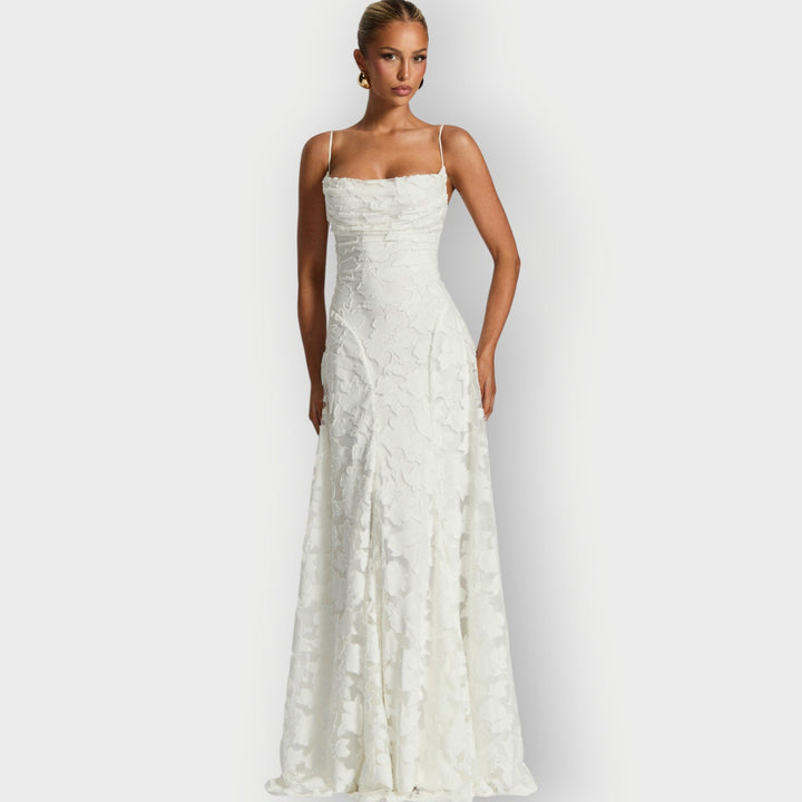 Camryn™ | Elegant Strapless Velvet Gown