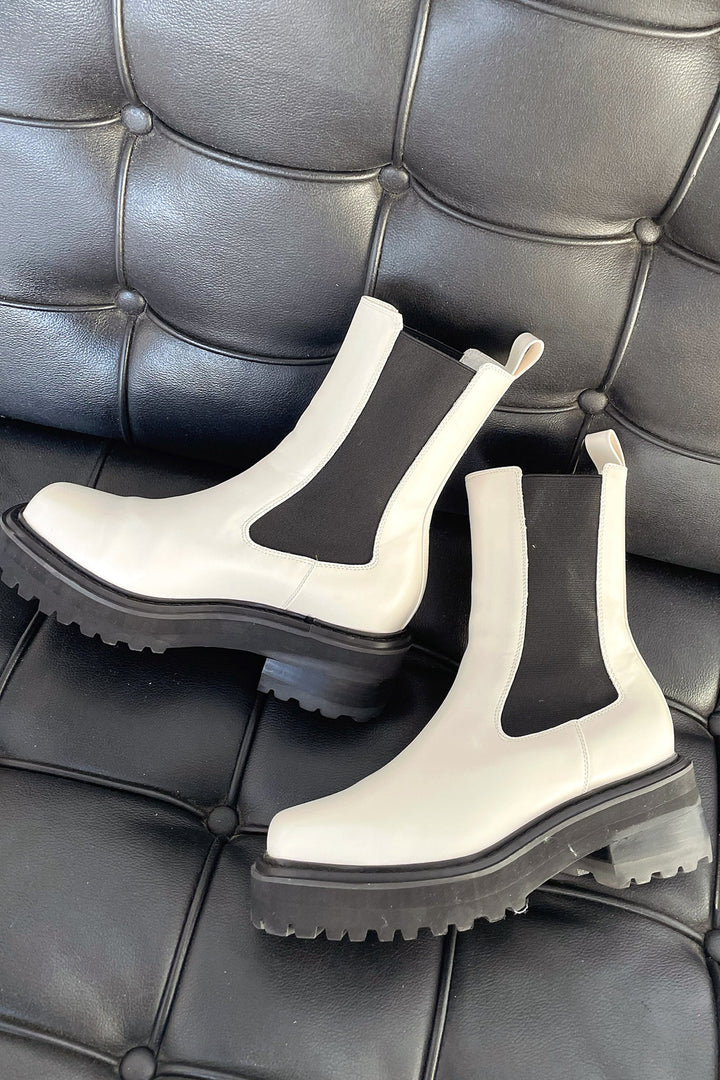 Robyn™ | Women's Two-Tone Ankle Boots