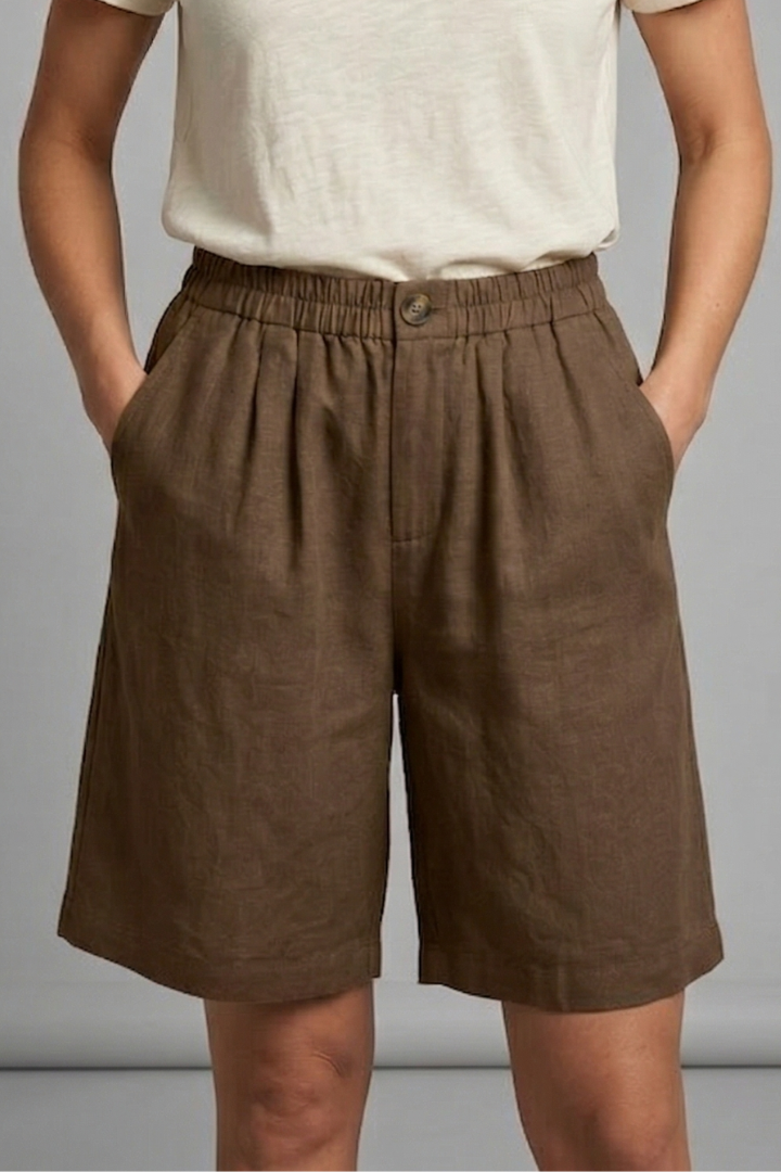 Juniper | Women's Elastic Waist Relaxed Fit Shorts - Green - Image 17